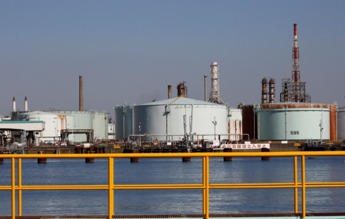 Sản lượng dự trữ dầu của Mỹ giảm gần 1 triệu thùng trong tuần trước