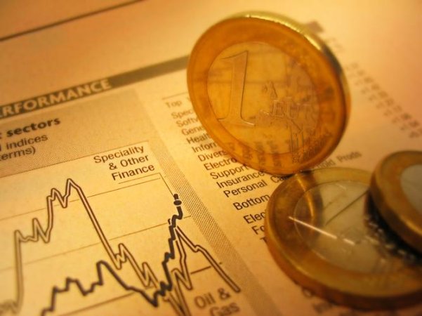 Phí xử lý đầu tiên cho khoản đầu tư vàng JRFX là bao nhiêu？